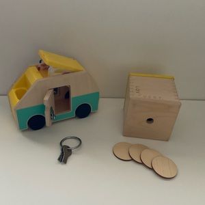 Lovevery Camper and Coin Box Bundle